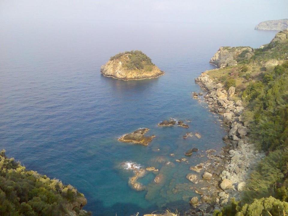 Zeytinada Pansiyon Ve Goezleme Guneykoy ภายนอก รูปภาพ