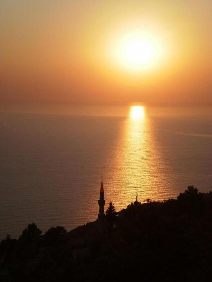 Zeytinada Pansiyon Ve Goezleme Guneykoy ภายนอก รูปภาพ
